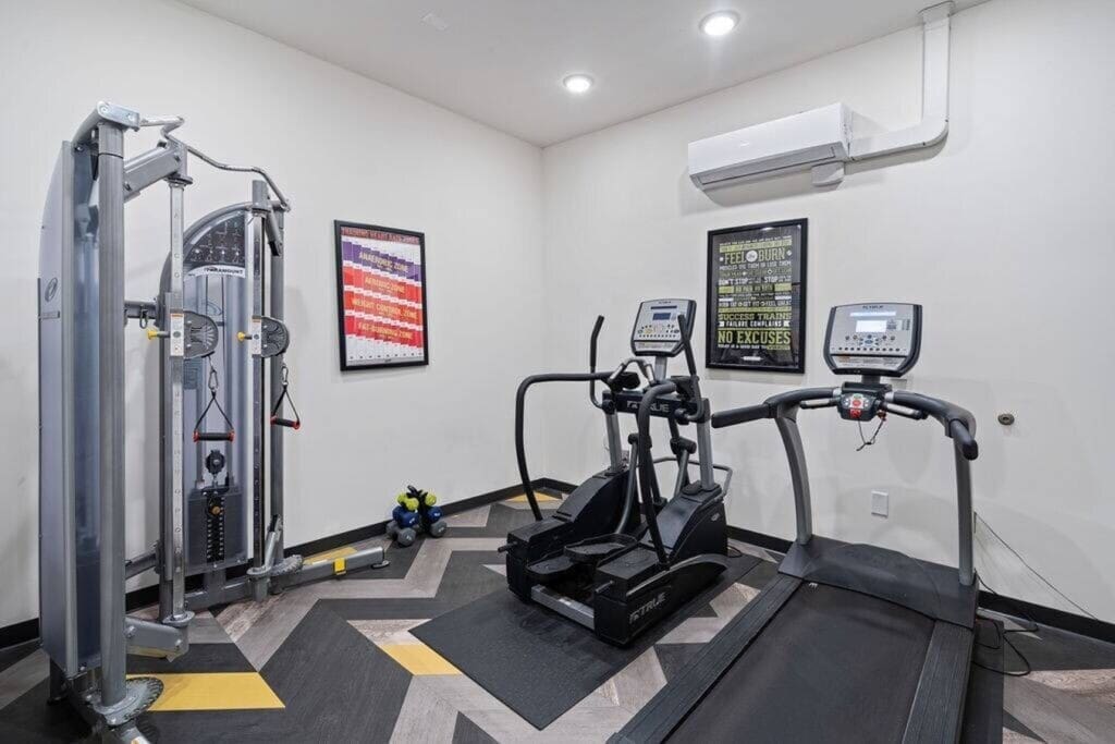 50e8cc80 457a 4733 9b58 0b53915cc63e.jpg