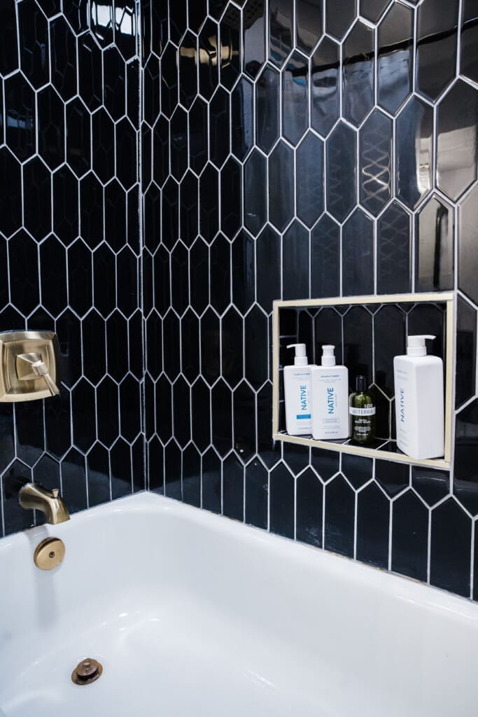 82f9c28a 3723 4c68 865b 89967683277c.jpg