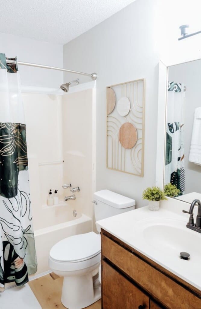 e98fae56 aa00 440d ac87 58068f8fd8be