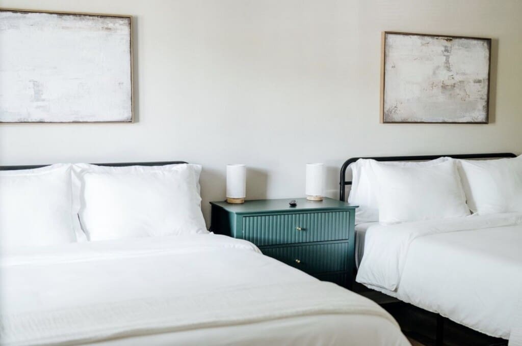 f41b0438 42b1 4c5a b2bb 76141e29c4d9