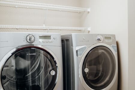 2606f430 5fcd 43f0 8e8a f458537aa3f5