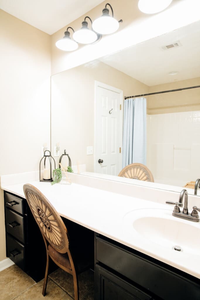 77bc8589 a26a 4450 ad3a 2922fea7200b