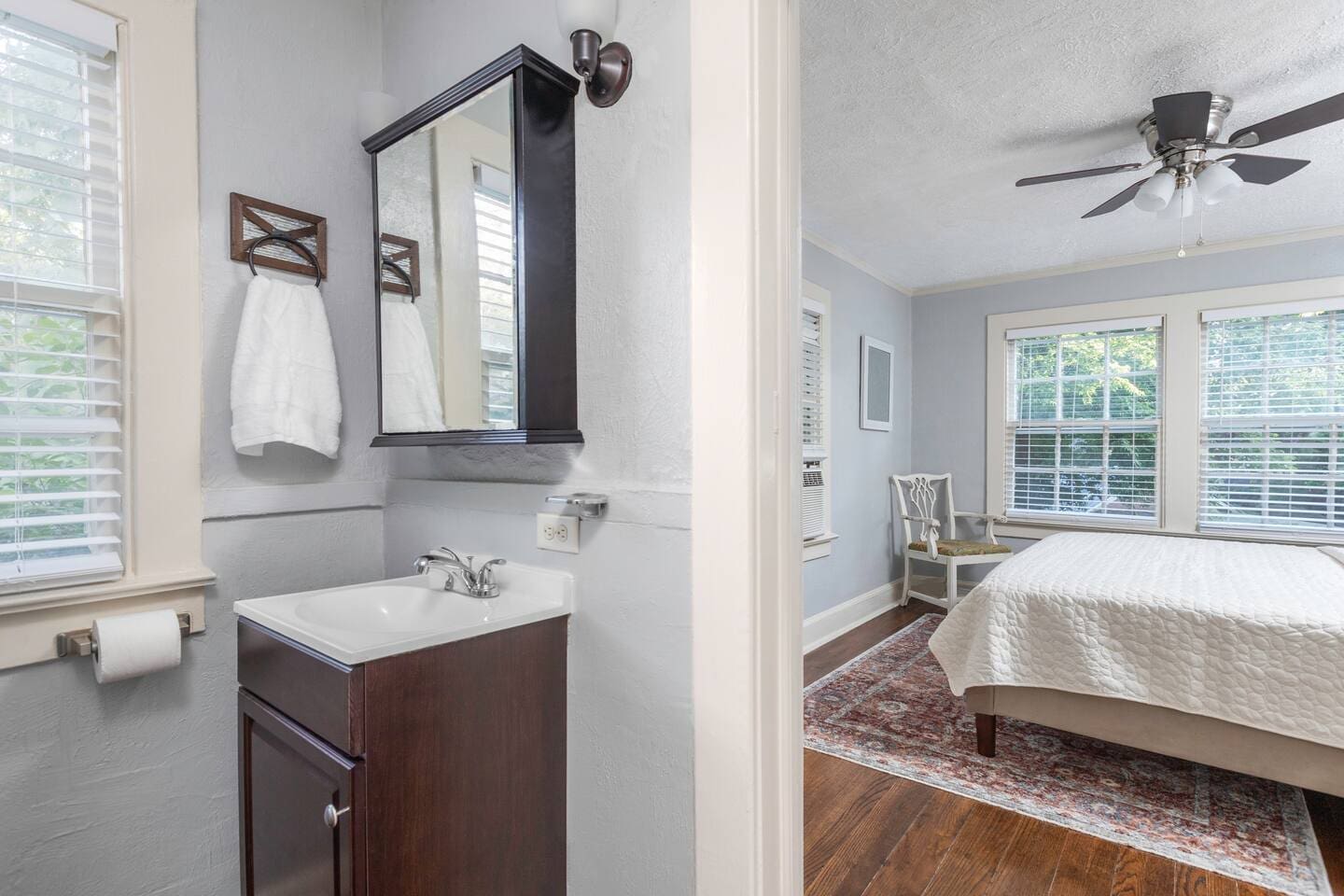 102b7f02 8cd1 4f53 bd69 960353e852de