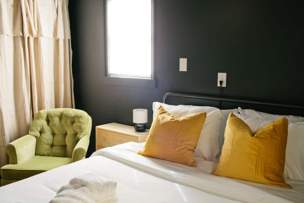 f53e7f47 0d8b 42da 895b 69882d128212